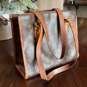 Authentic LV Handbag $550